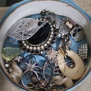 Odds And Ends In An Old Ponds Dusting Powder Case